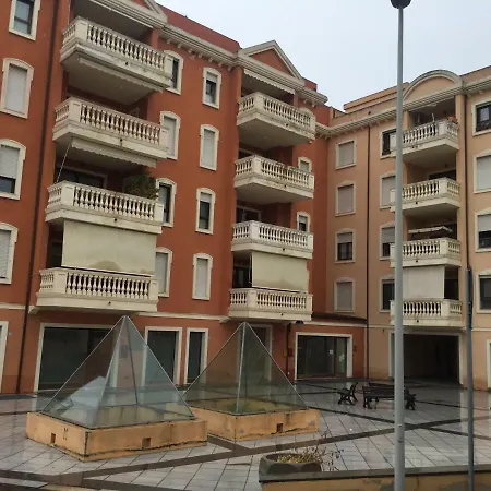 Via Acquedotto N. 66, 